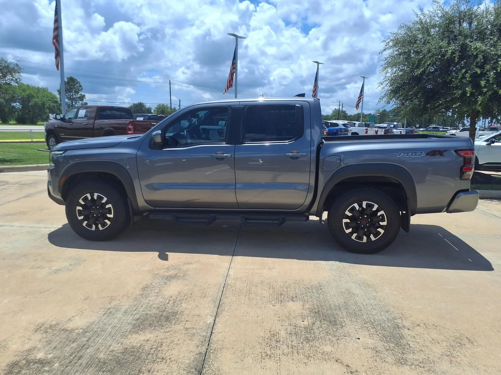 Used 2024 Gray Nissan PRO-4X image 9