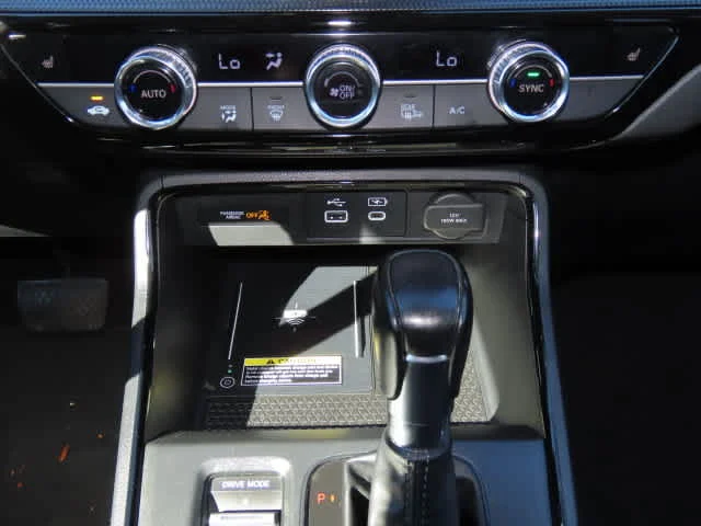 Used 2024 Crystal Black Pearl Honda EX-L image 21