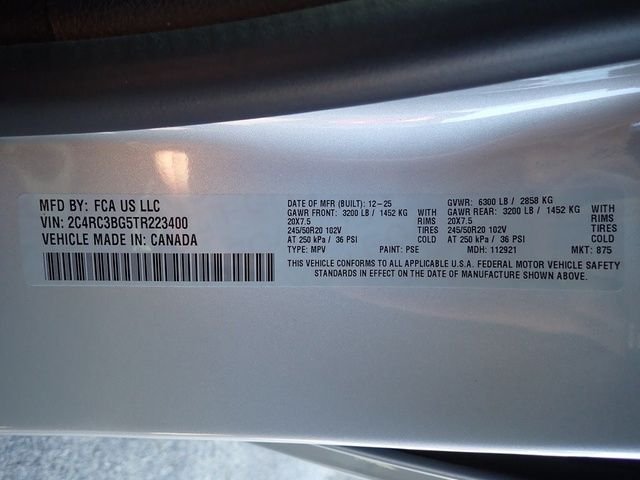 New 2026 Silver Mist Clear-Coat Exterior Paint Chrysler Select image 18