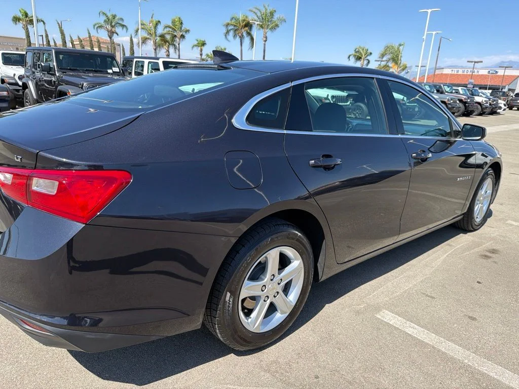 Used 2023 Gray Chevrolet LT image 12