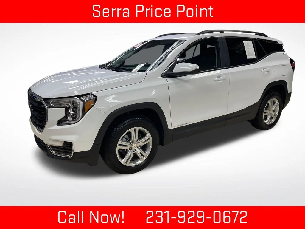 Used 2024 White GMC SLE image 1