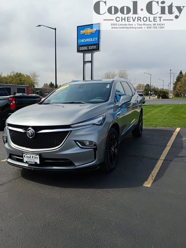 2024 Buick Enclave Essence AWD's photo