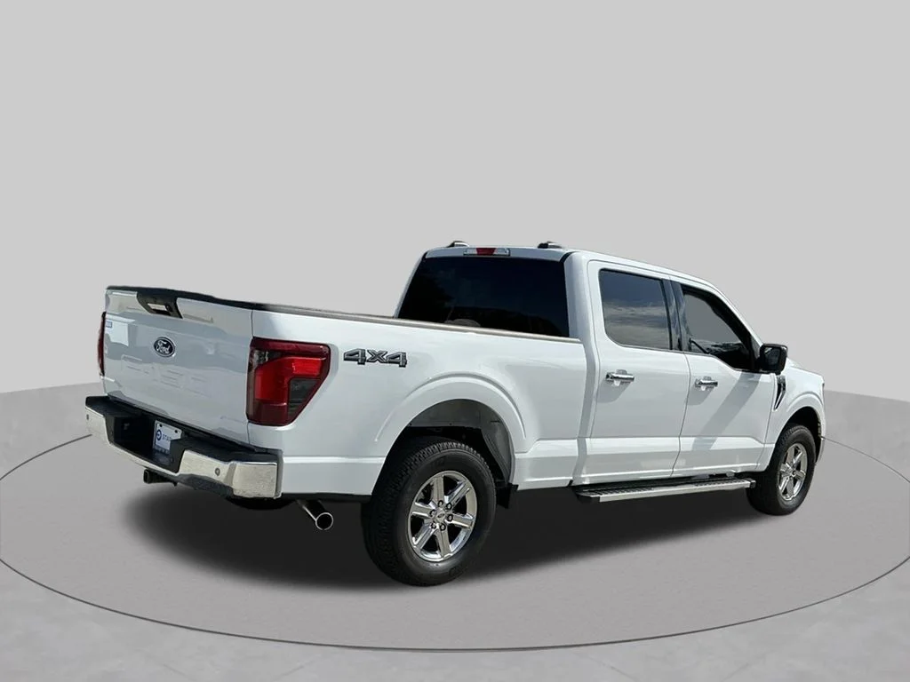 Used 2024  Ford XLT image 11
