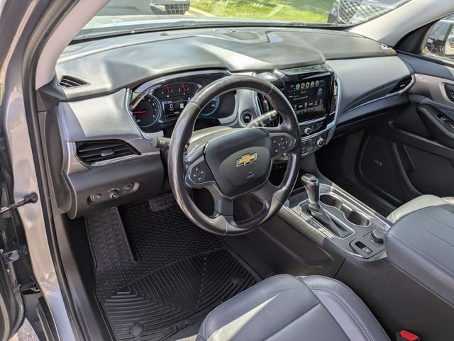 Used 2019 Gray Chevrolet 3LT image 10