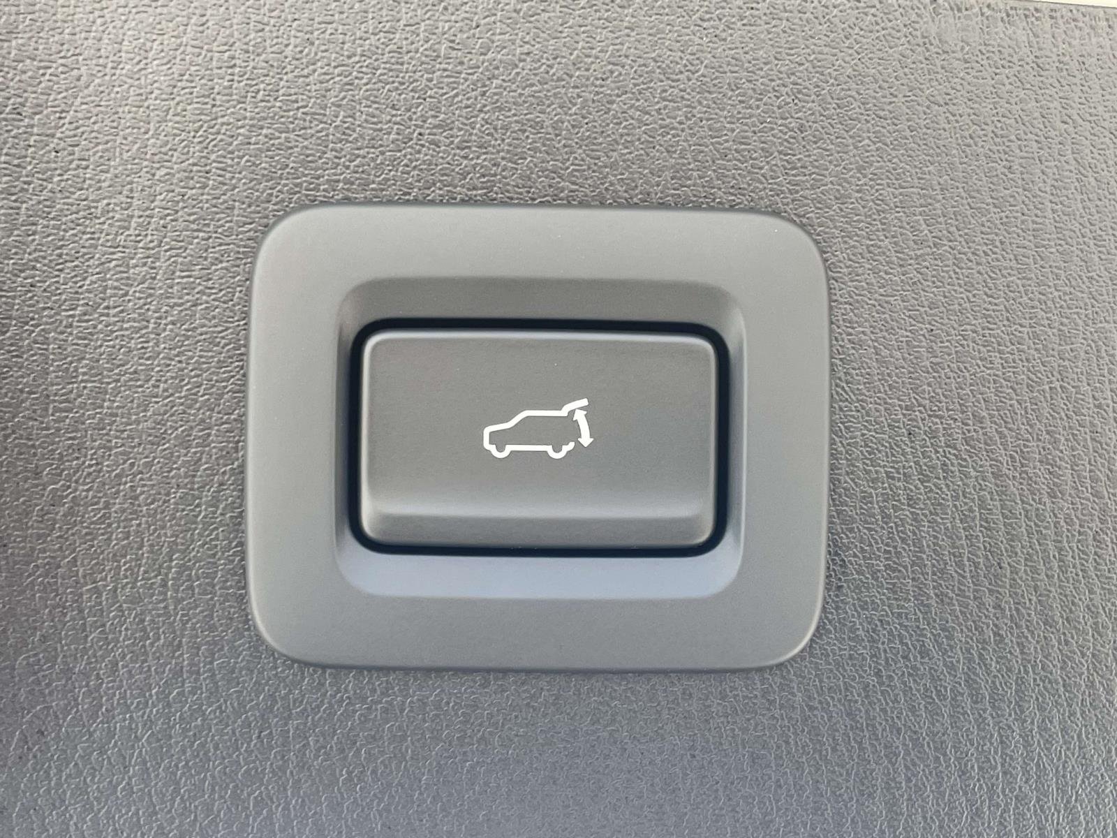 2025 Mazda CX-5 S Preferred package - Photo 11