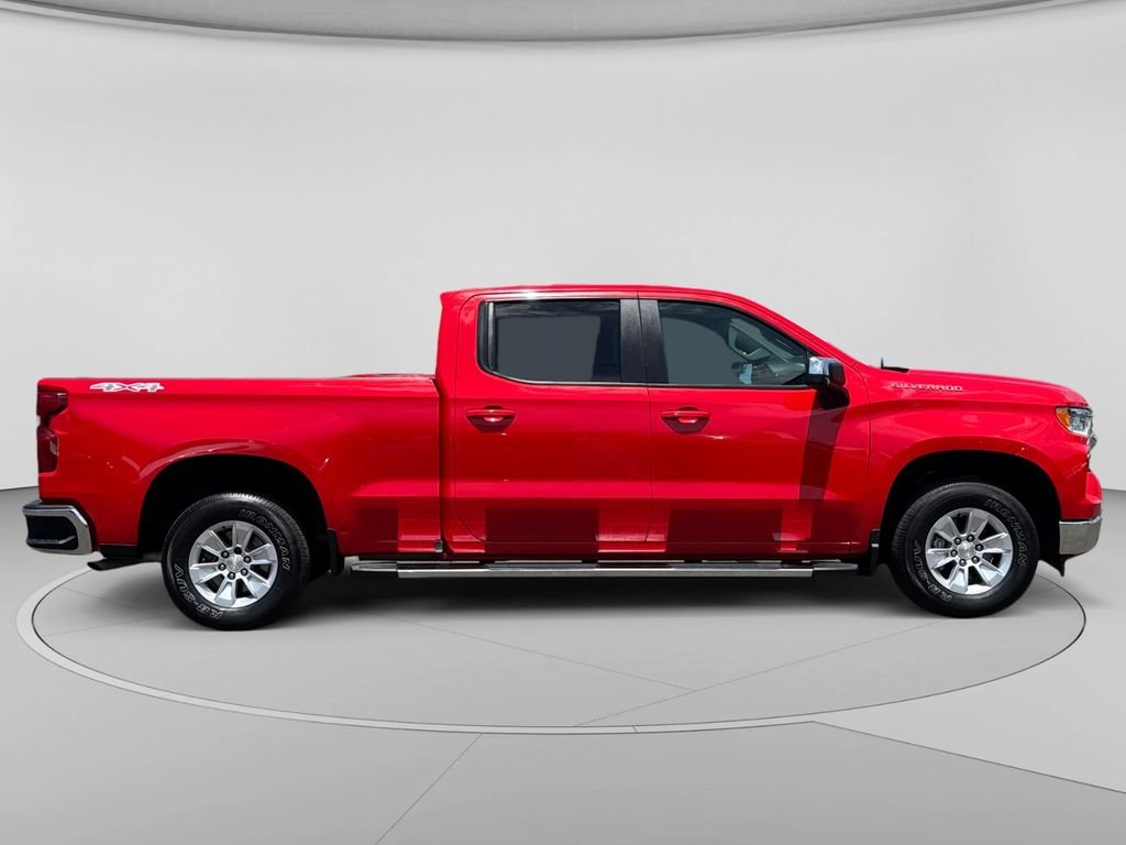 Used 2024 Red Chevrolet LT image 31