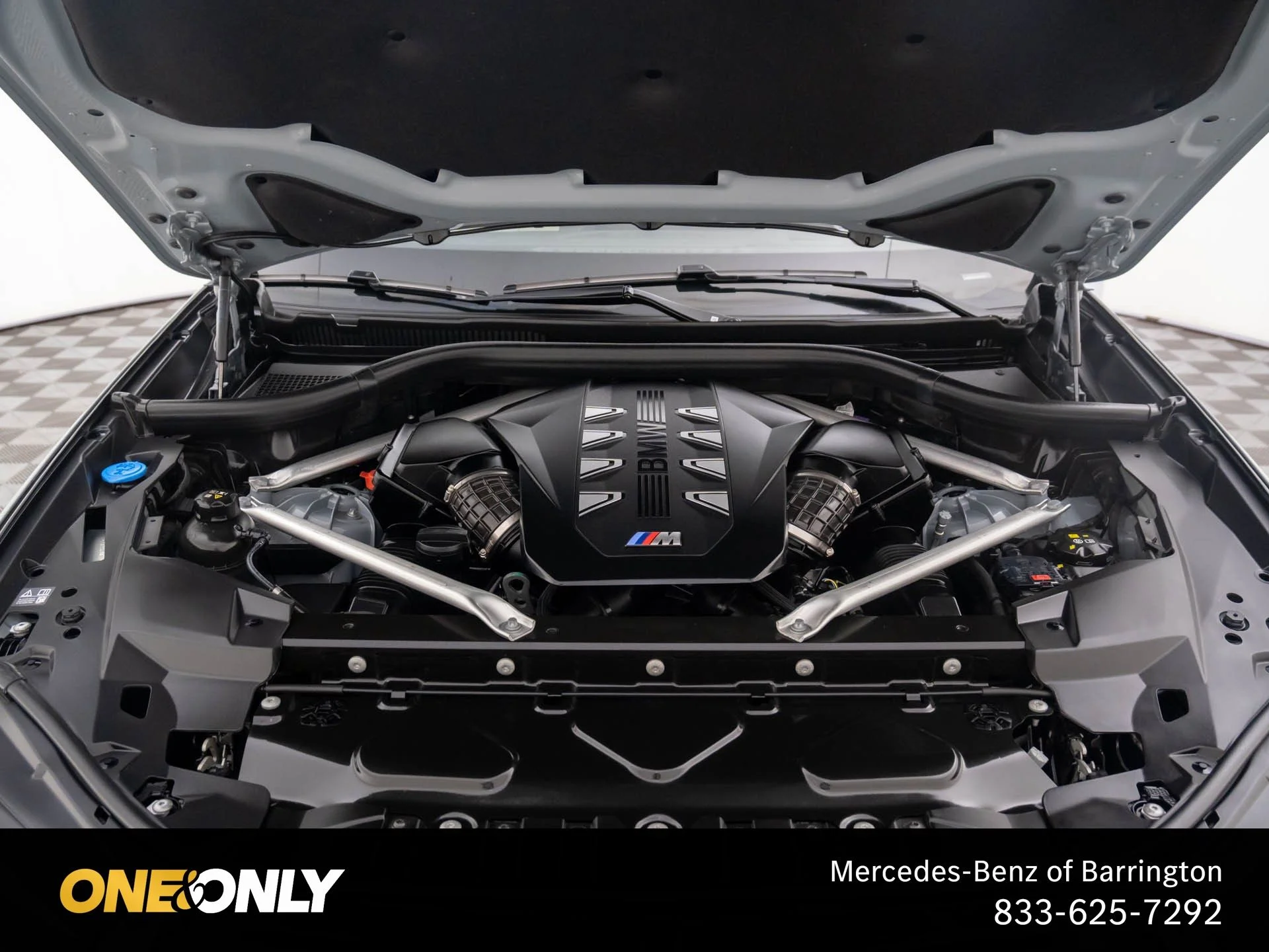 Used 2025 Gray BMW M60i image 34