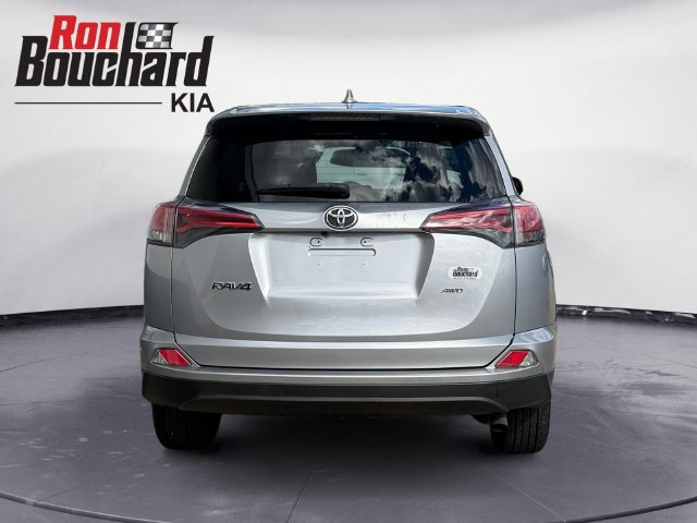 Used 2018 Silver Toyota LE image 3