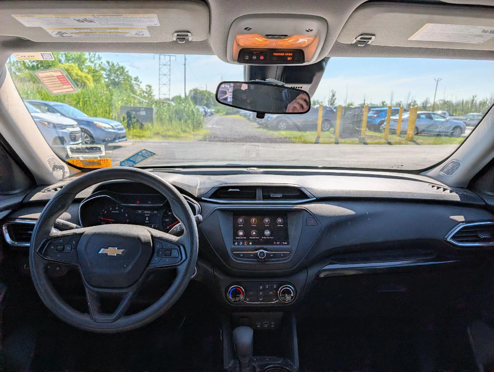 Used 2022 Summit White Chevrolet LT image 13