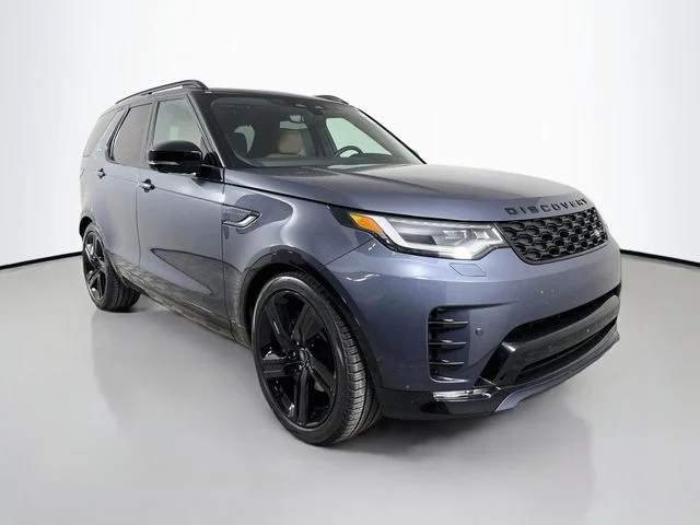 New 2026 Varesine Blue Land Rover Dynamic SE image 3