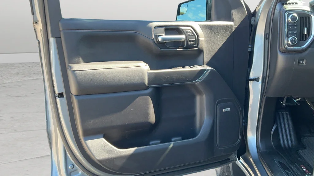 Used 2021 SATIN STEEL METALLIC GMC AT4 image 18