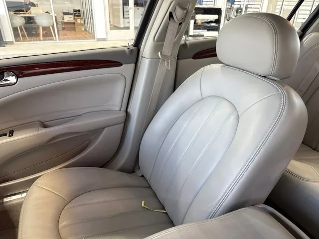 Used 2006 Silver Buick CXL image 11