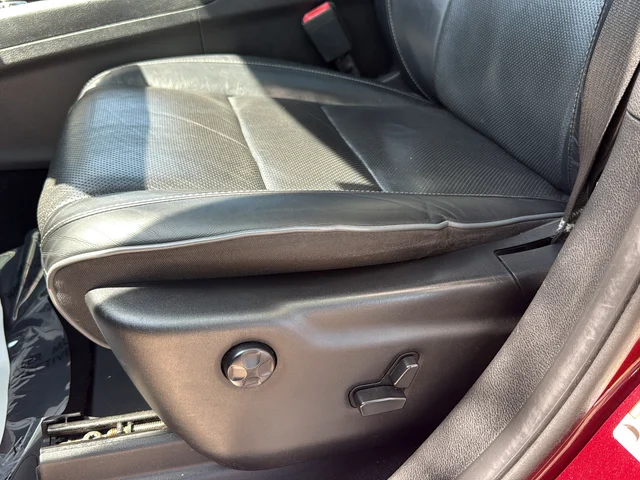 Used 2021 Red Jeep Summit image 20