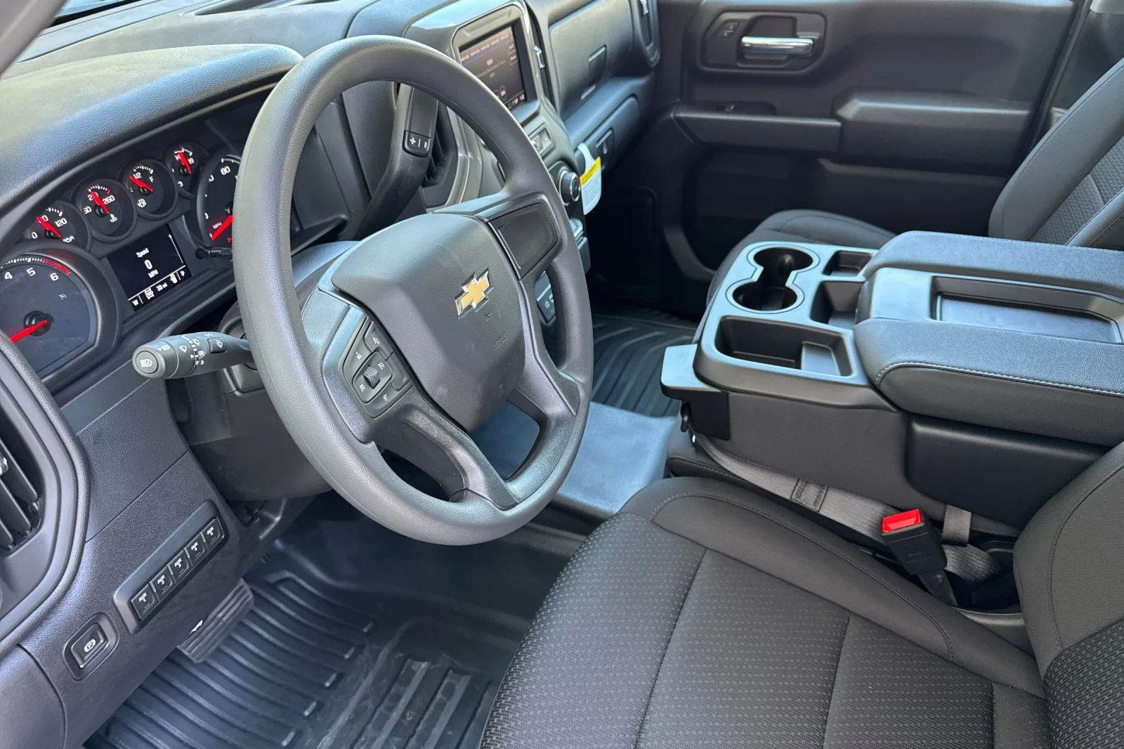 2026 Chevrolet Silverado 2500 HD WT view 9