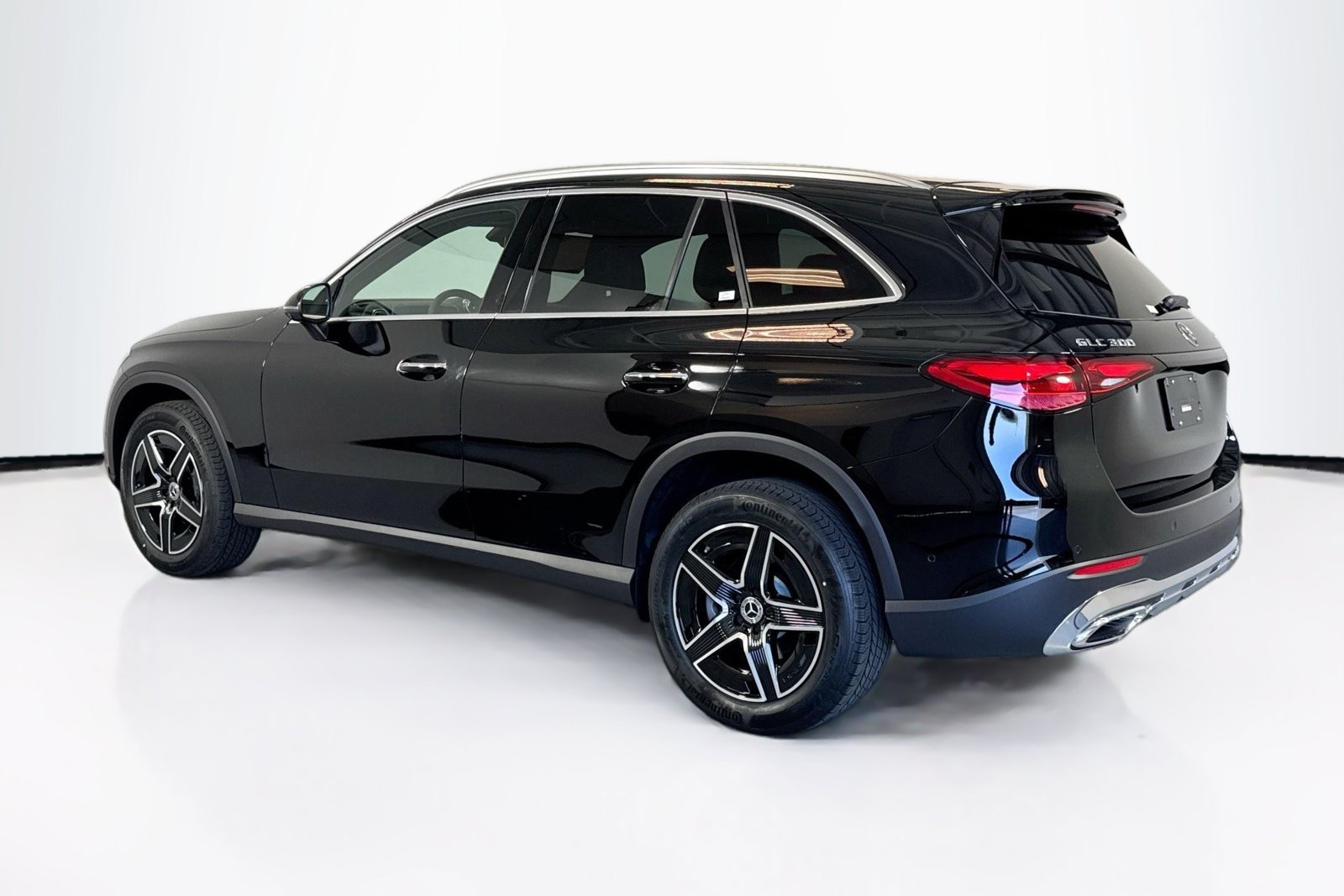 New 2026 Black Mercedes-Benz GLC 300 image 7