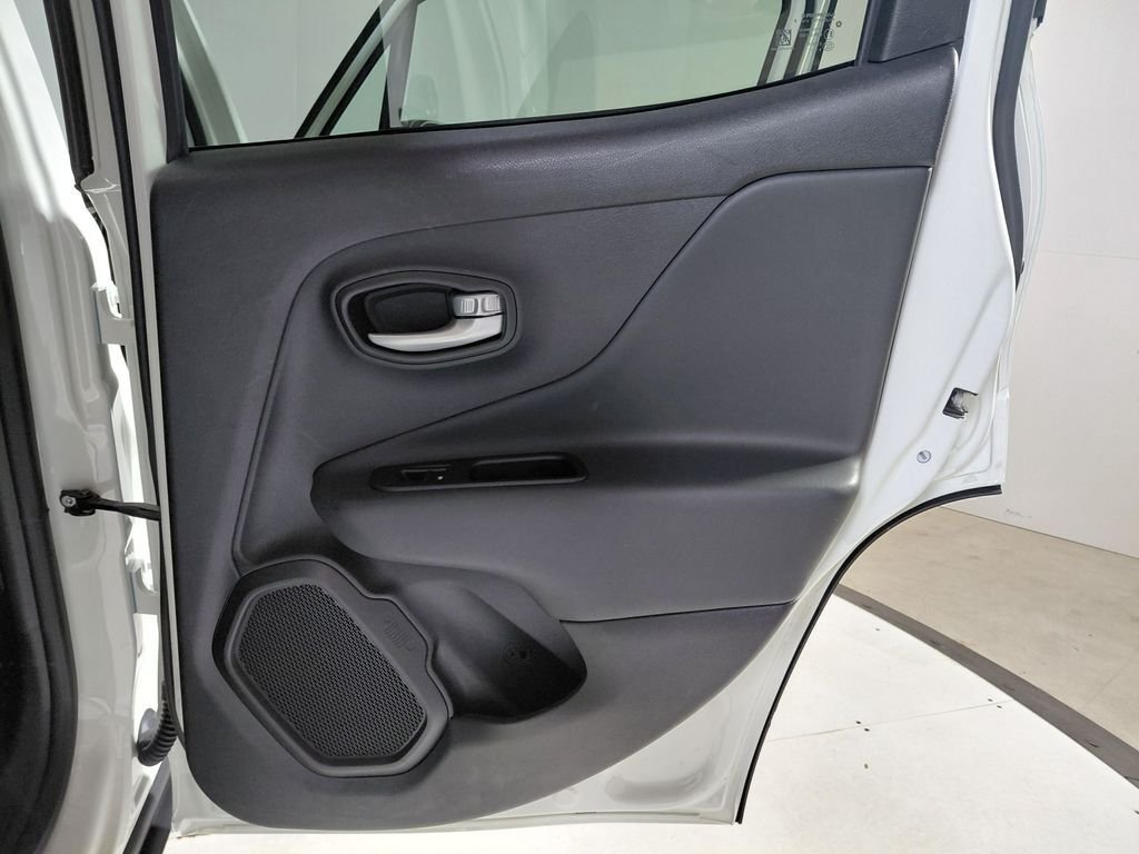Certified Used 2023 White Jeep Latitude image 15