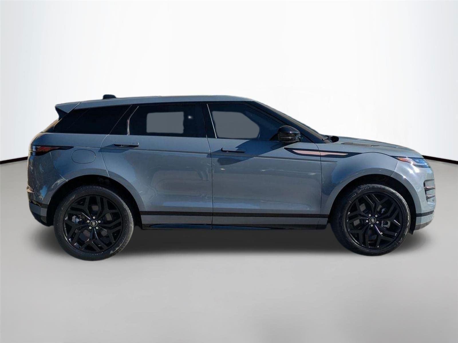 Used 2022 Nolita Grey Metallic Land Rover R-Dynamic S image 4