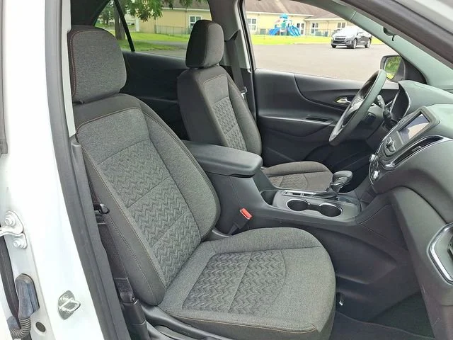 2022 Chevrolet Equinox LT - Photo 27