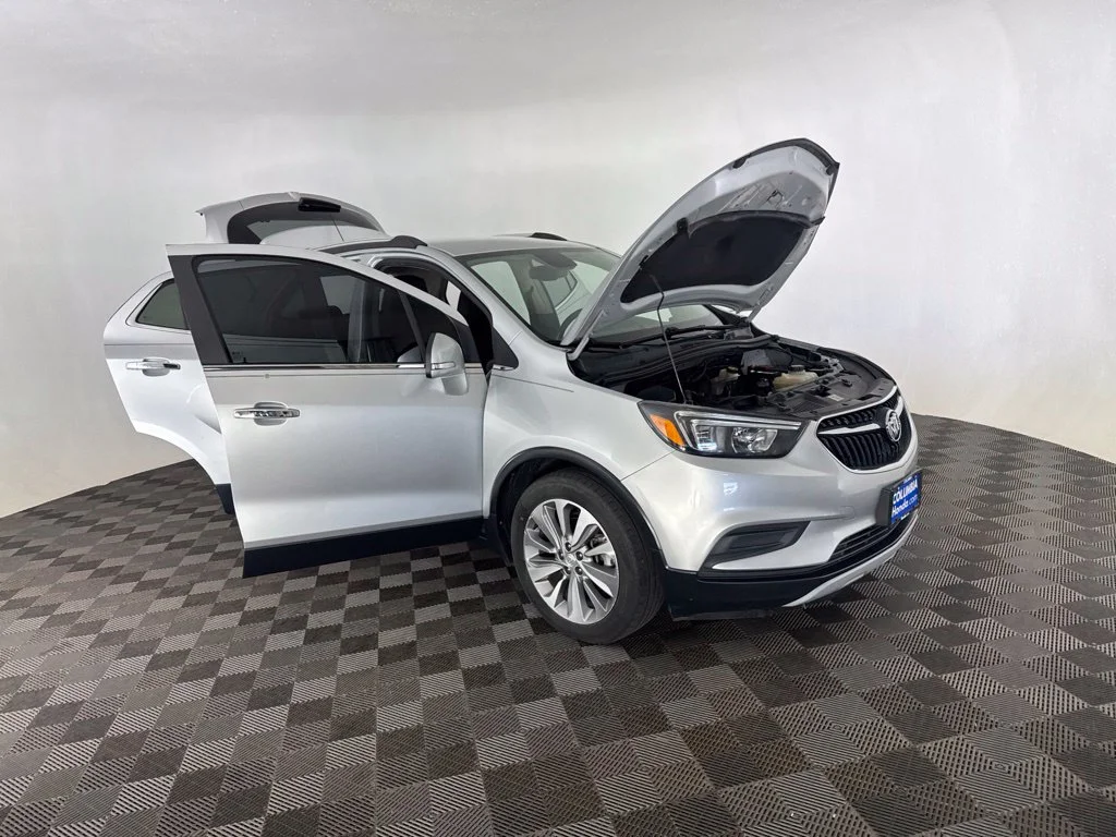 Used 2018 Silver Buick Preferred image 13