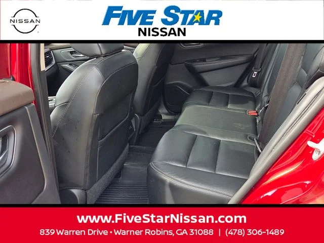 Used 2021 Red Nissan SL image 6