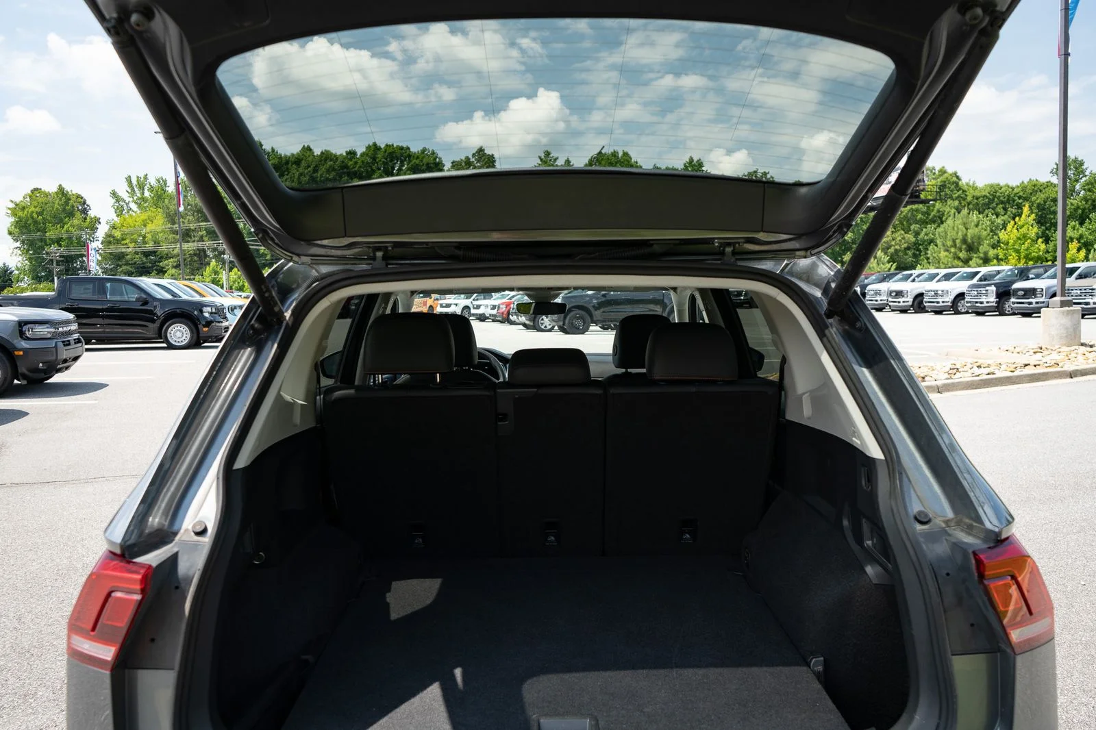 Used 2024 Platinum Gray Metallic Volkswagen 2.0T Wolfsburg Edition image 9
