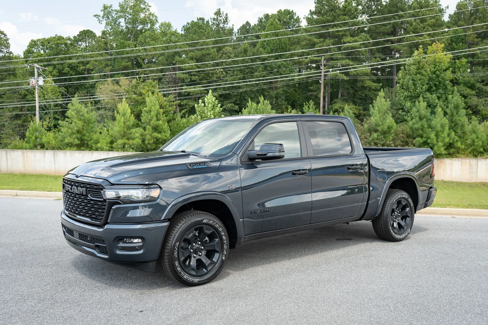 New 2027 Forged Blue Metallic Exterior Paint RAM Big Horn/Lone Star image 3