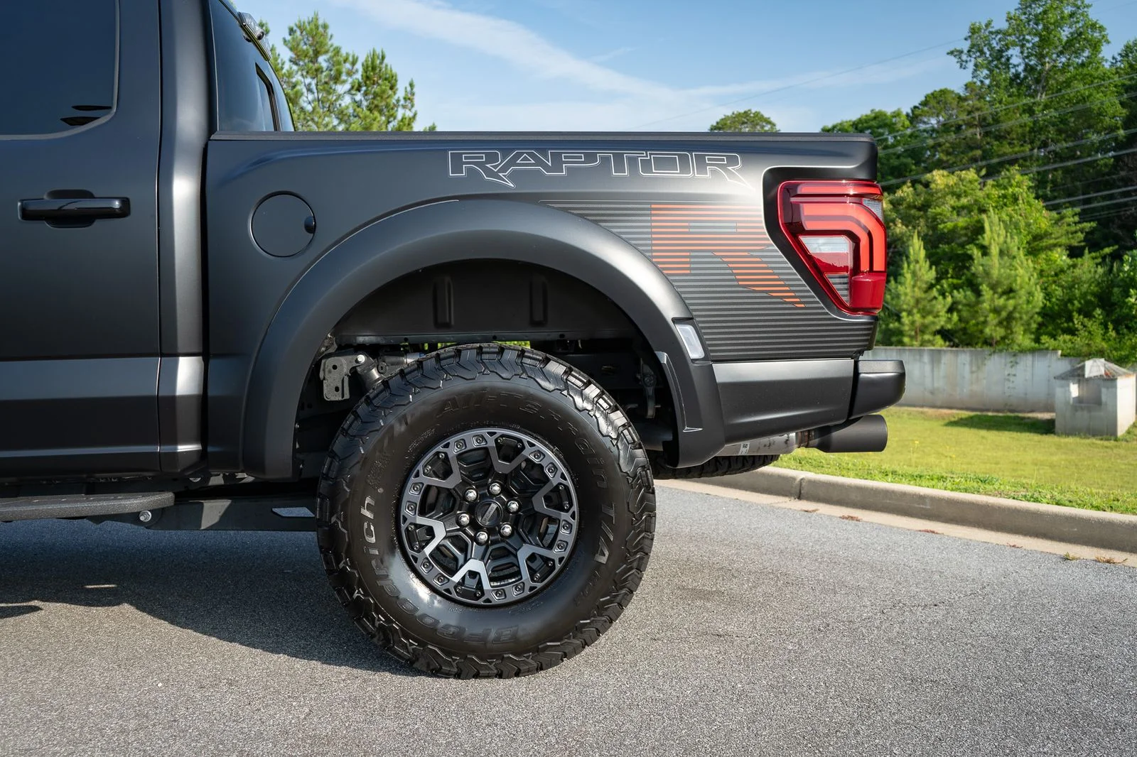 Used 2025 Black Ford Raptor R image 18