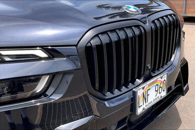 Used 2024 Black BMW xDrive40i image 29