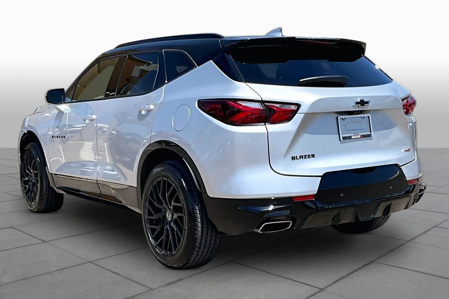 Used 2022 Silver Ice Metallic Chevrolet RS image 12
