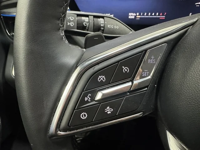 Used 2025 WHITE BUICK Preferred image 28