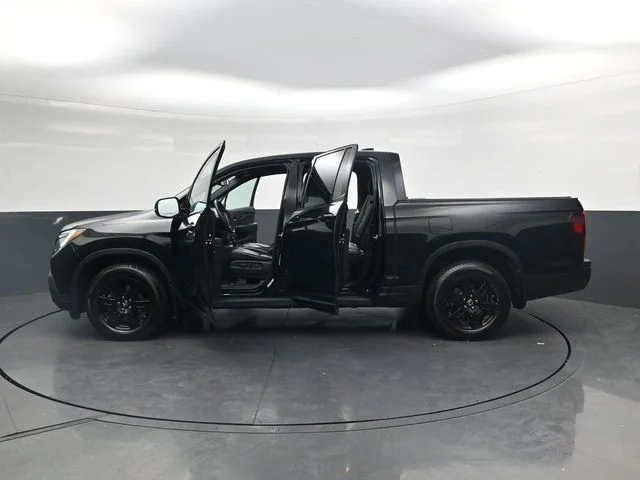 Used 2018  Honda Black Edition image 41