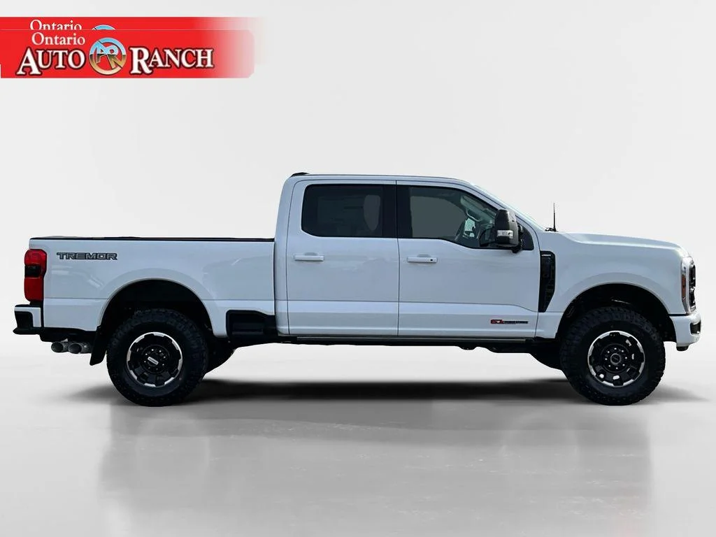 New 2026 OXFORD WHITE Ford LARIAT image 6