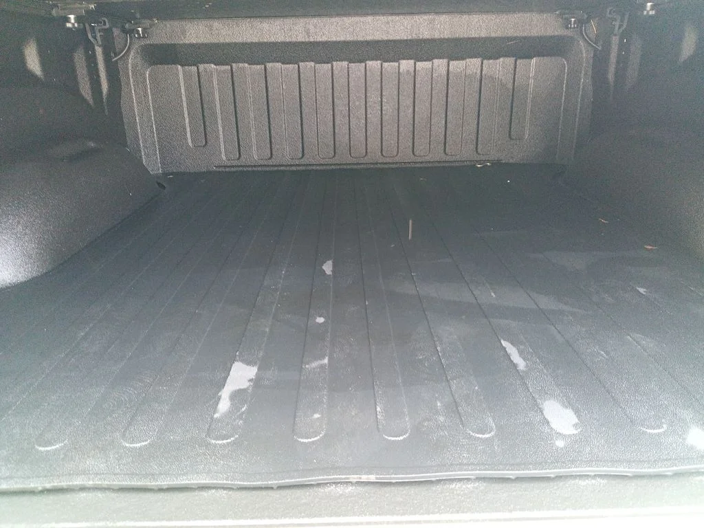 Used 2022 White Ram Laramie image 24