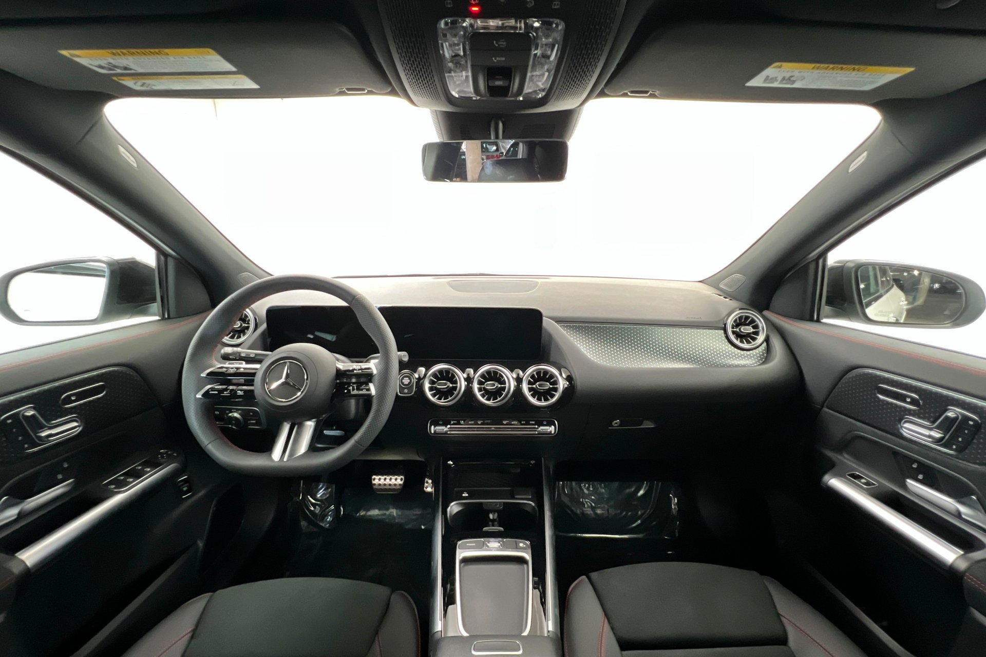 New 2026 Polar White Mercedes-Benz GLA 250 image 35