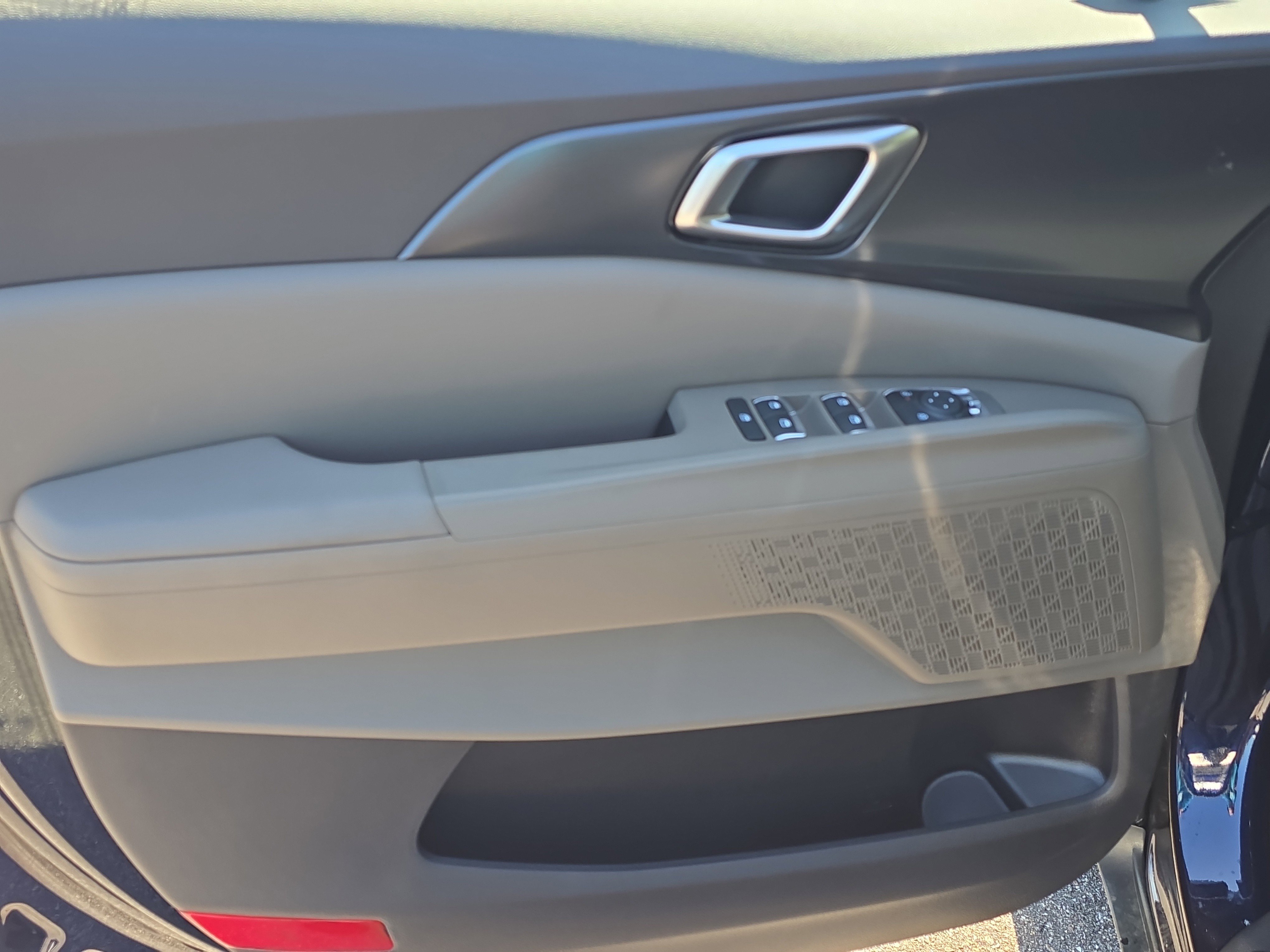 New 2026 Deep Chroma Blue Kia LXS image 18