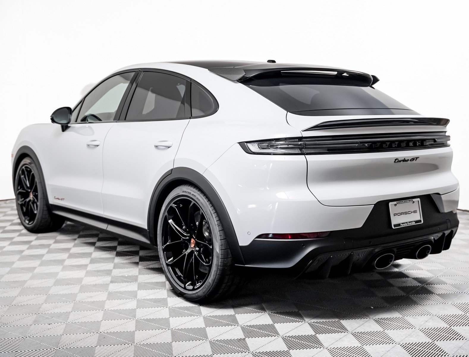 New 2026 CARRARA WHITE Porsche Turbo GT image 3