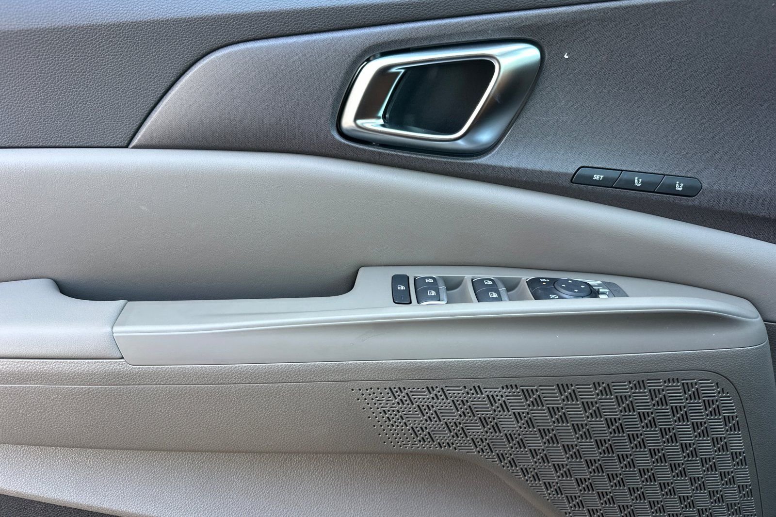 New 2026 White Kia EX image 11