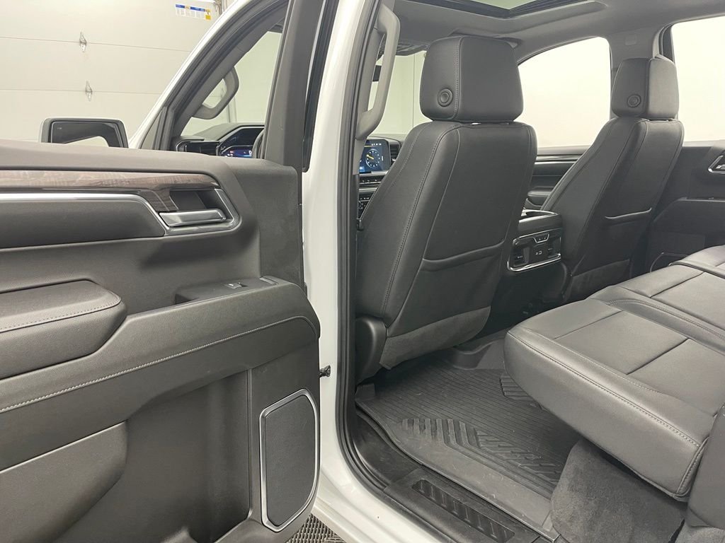 Used 2024 Summit White Chevrolet LTZ image 38