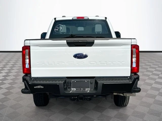 New 2026 Oxford White Ford XL image 5