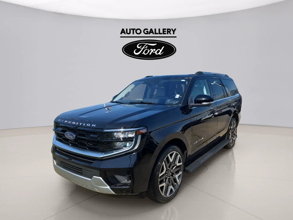 Used 2025 Black Metallic Ford Platinum image 1