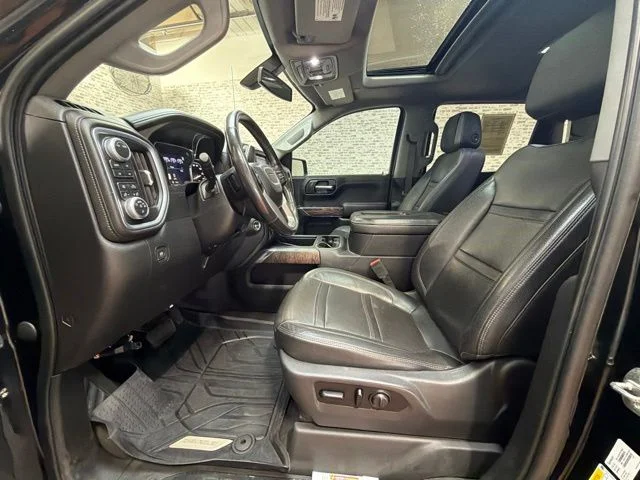 Used 2020 Onyx Black GMC Denali image 23