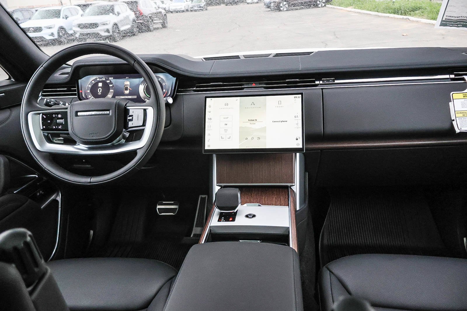 2025 Land Rover Range Rover SE - Photo 21