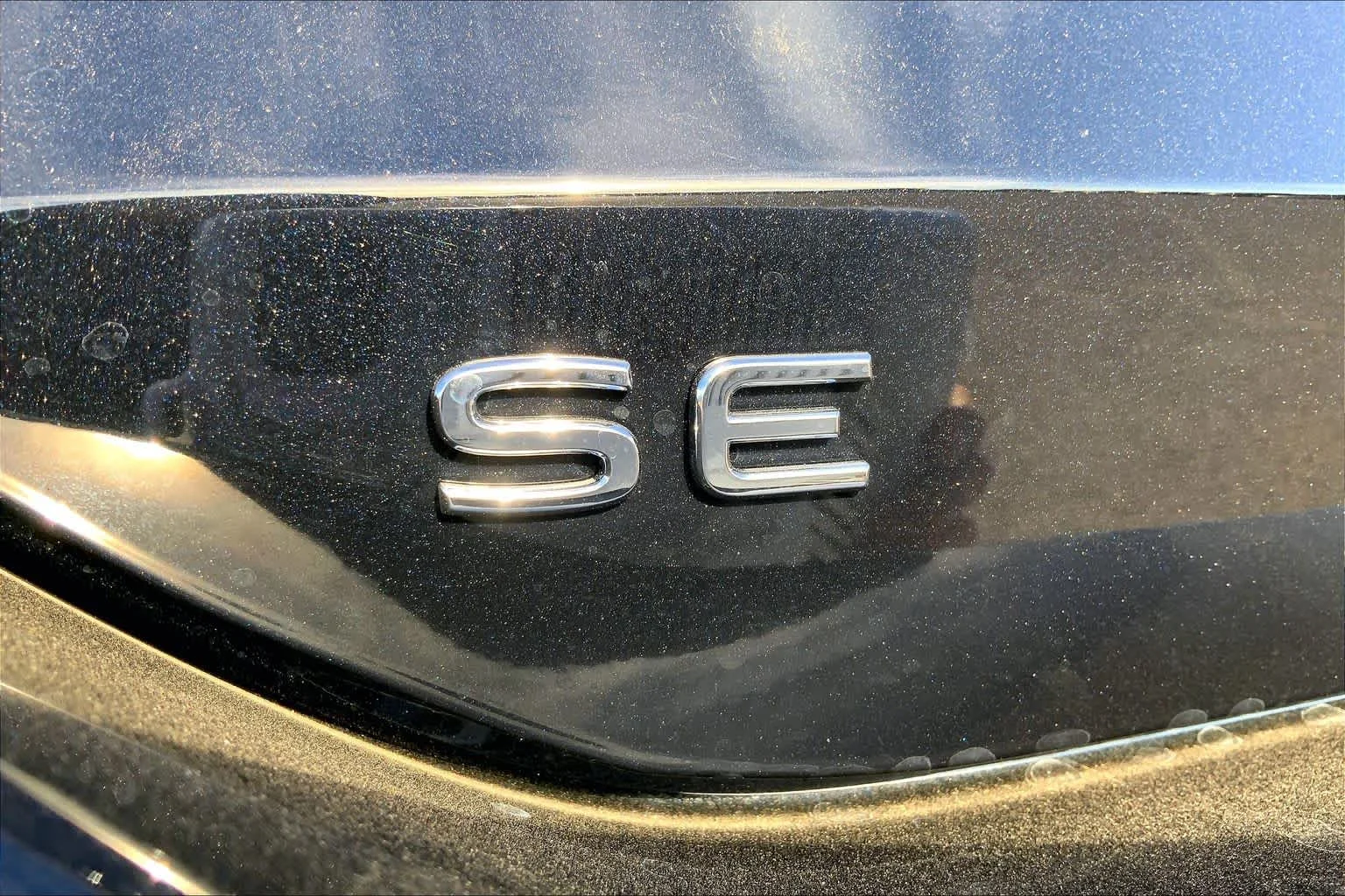 New 2026 Deep Black Pearl Volkswagen SE image 15