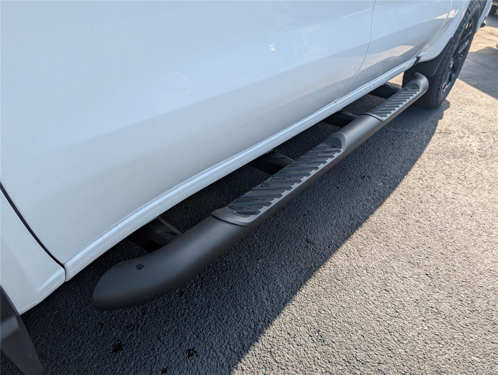 New 2026 Summit White Chevrolet RST image 10