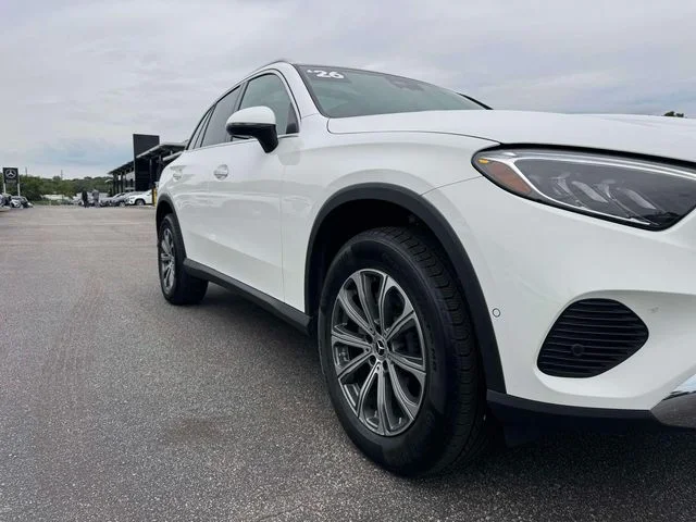Used 2026 White Mercedes-Benz GLC 300 image 13