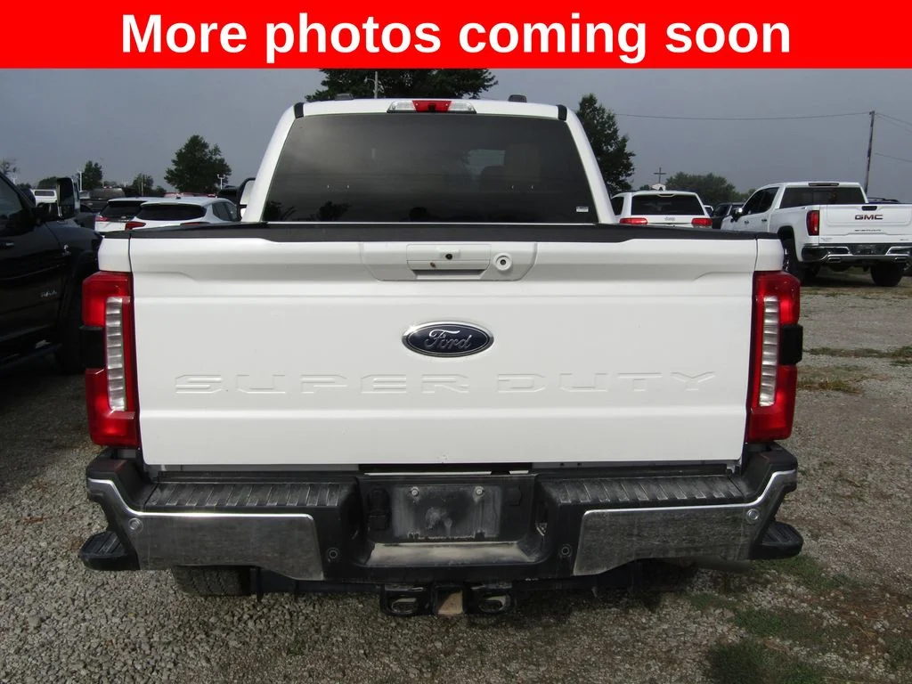 Used 2025 White Ford Lariat image 4