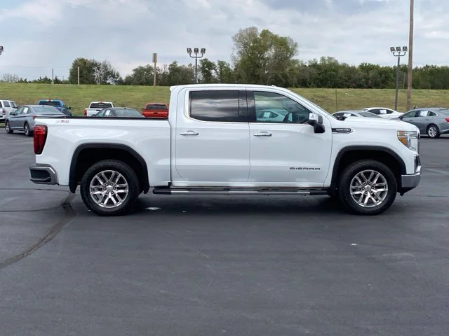 Used 2022 White GMC SLT image 7