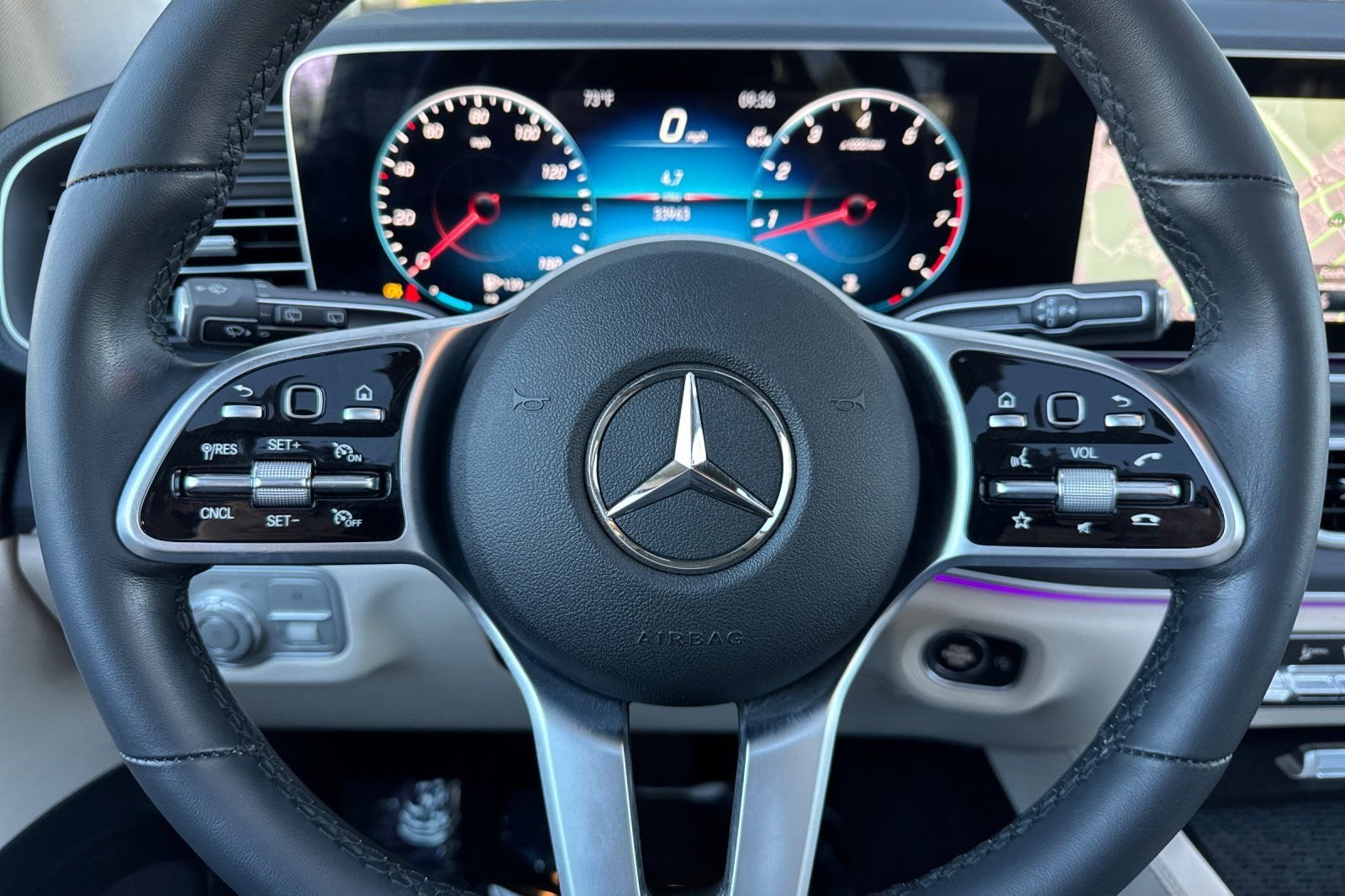 Used 2023 Silver Mercedes-Benz GLE 350 image 23