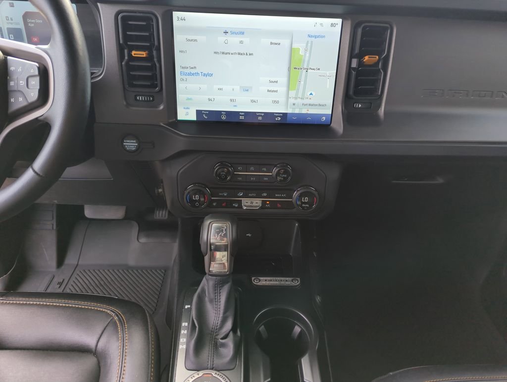 Used 2024 Gray Ford Badlands image 23