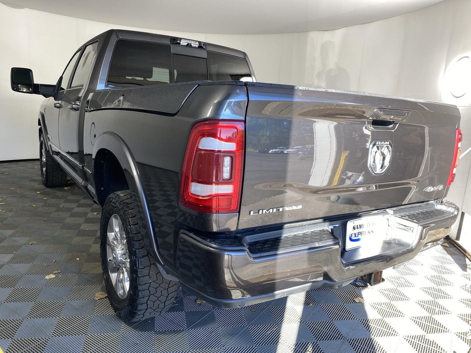 Used 2024 Granite Crystal Metallic Clearcoat Ram Limited image 18